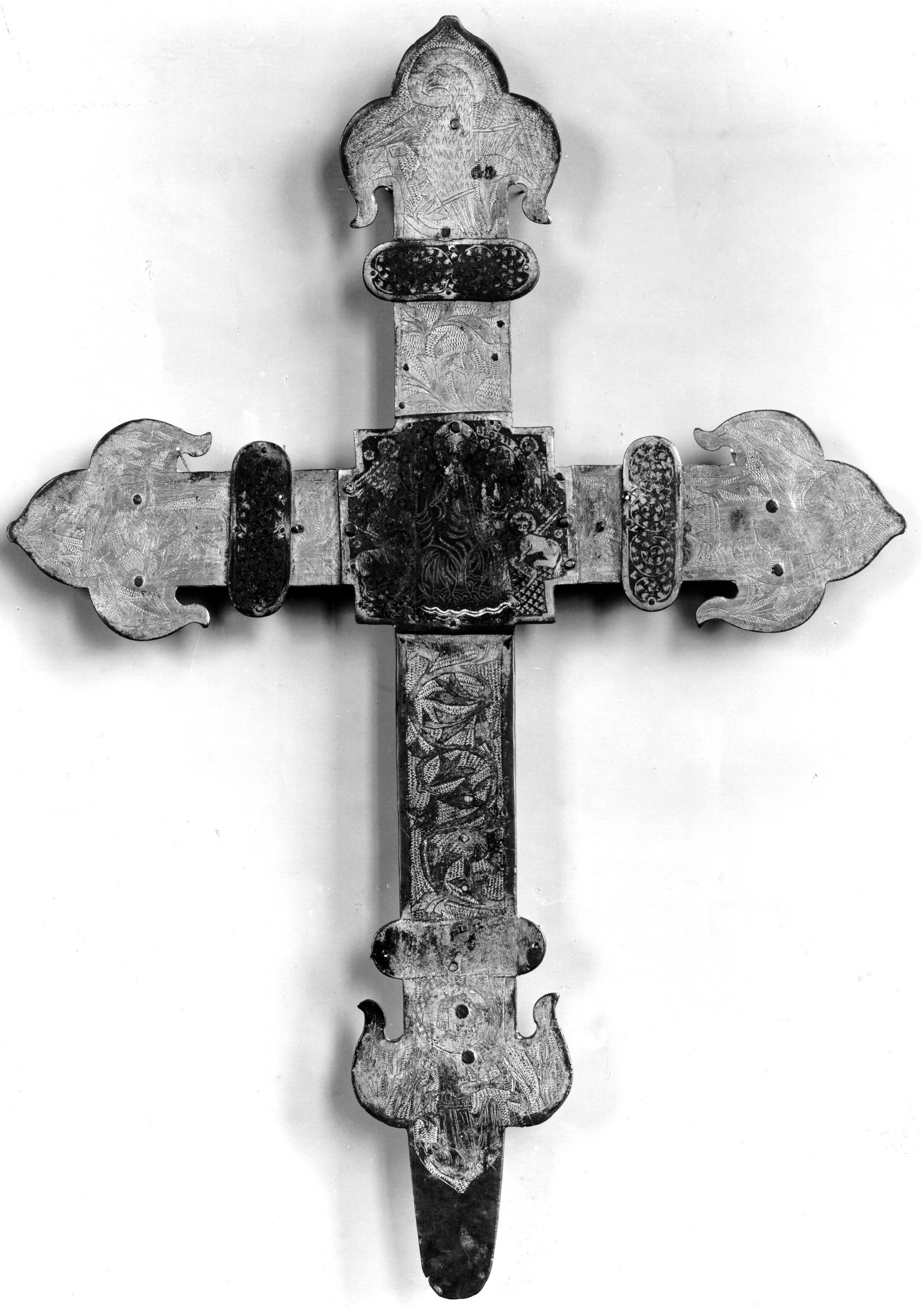 Processional Cross (The Met)